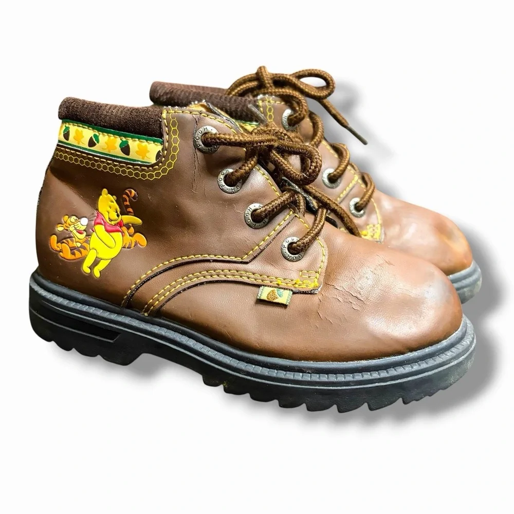 vintage Winnie The Pooh‎ And Tiger child's Boots Size 10 Skid Proof Disney Y2k